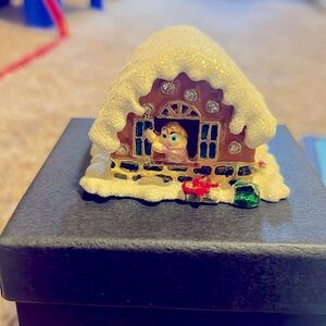 Object d Art Santa’s Chalet Trinket Box NIB